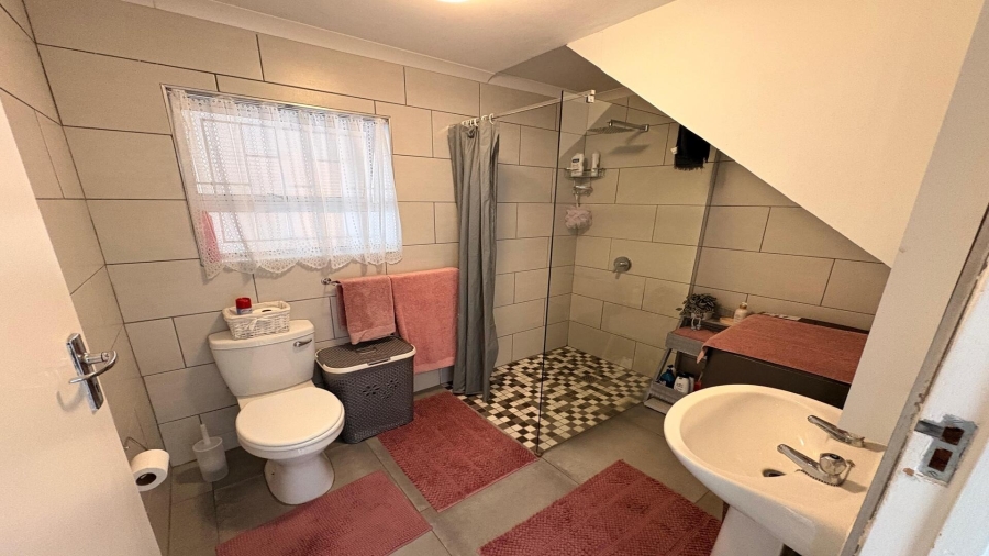 2 Bedroom Property for Sale in Hartenbos Central Western Cape